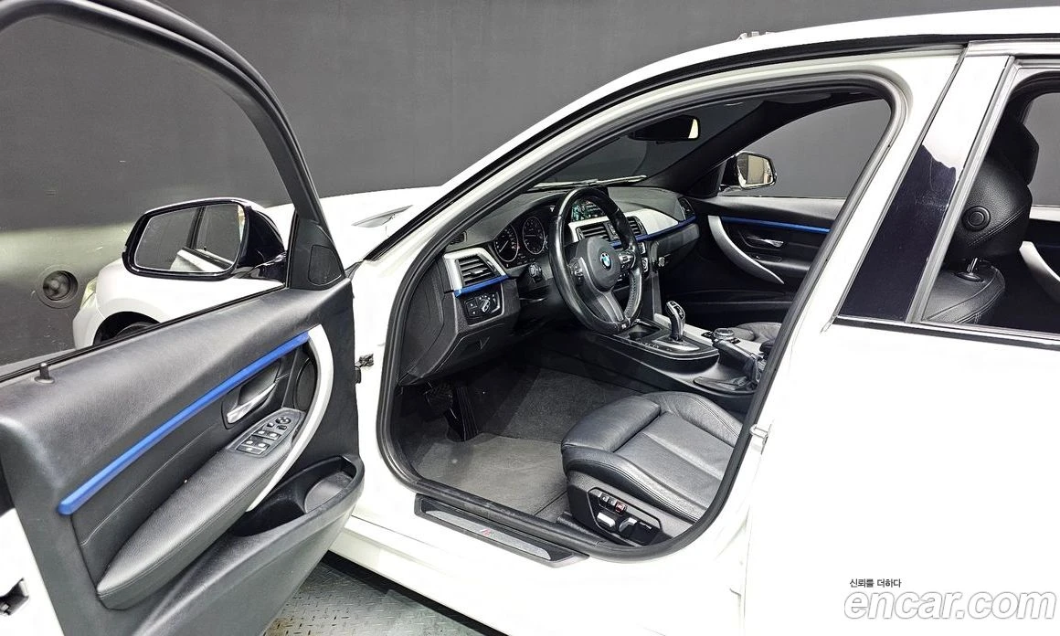 BMW 330 330i M Sport, снимка 10 - Автомобили и джипове - 56156527