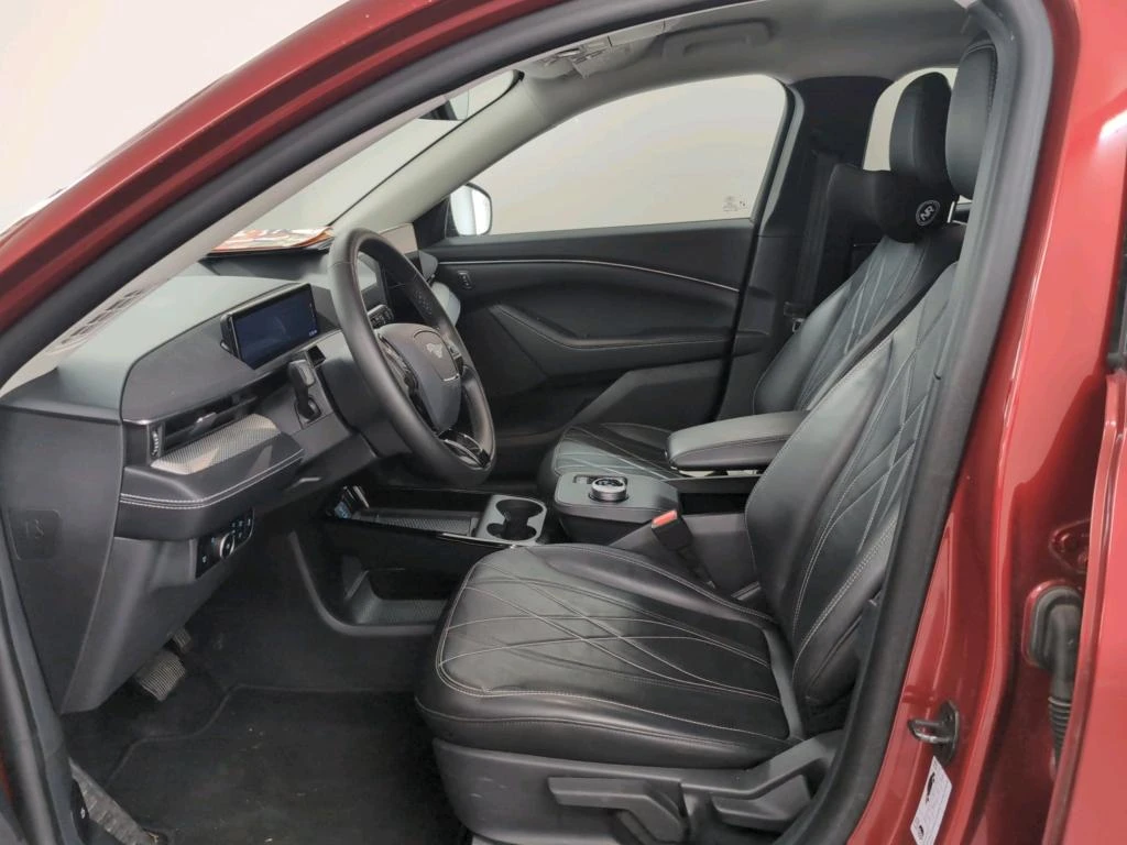 Ford Mustang Mach-E 76KW STANDARD RANGE RWD LEATHER NAVI LED 89% SoH, снимка 7 - Автомобили и джипове - 56259925