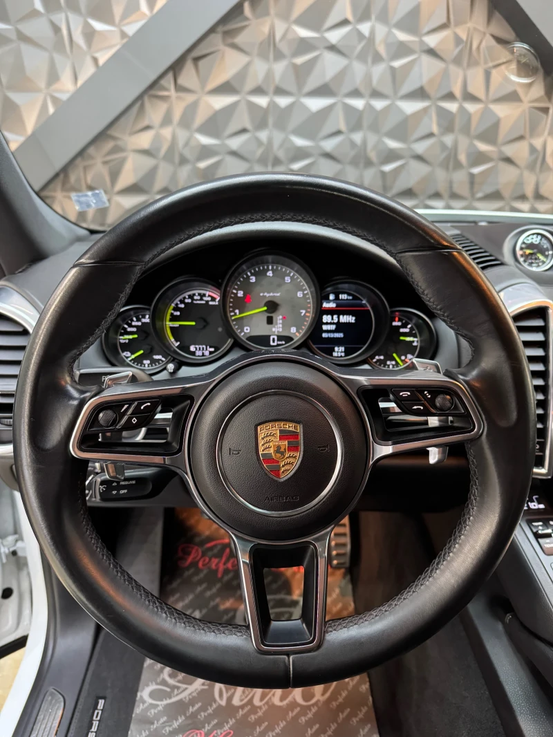 Porsche Cayenne S E HYBRID * FACELIFT * BOSE, снимка 10 - Автомобили и джипове - 49491724