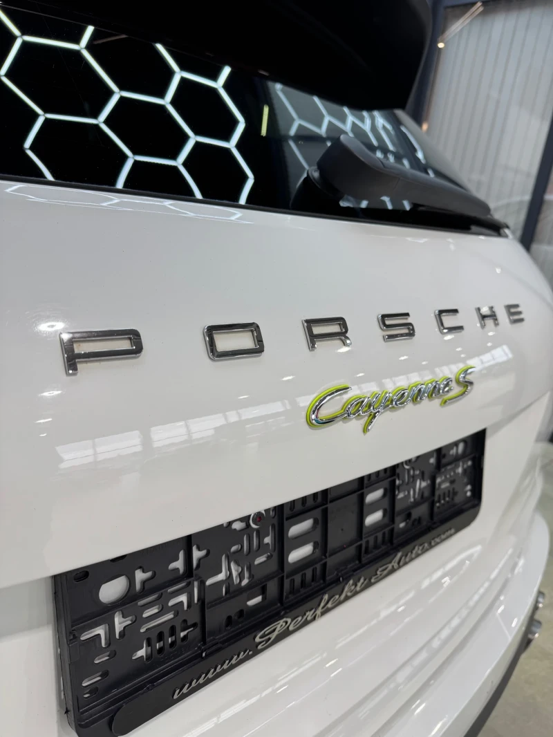 Porsche Cayenne S E HYBRID * FACELIFT * BOSE, снимка 15 - Автомобили и джипове - 49491724