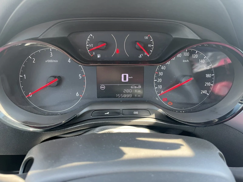 Opel Crossland X, снимка 9 - Автомобили и джипове - 52456392