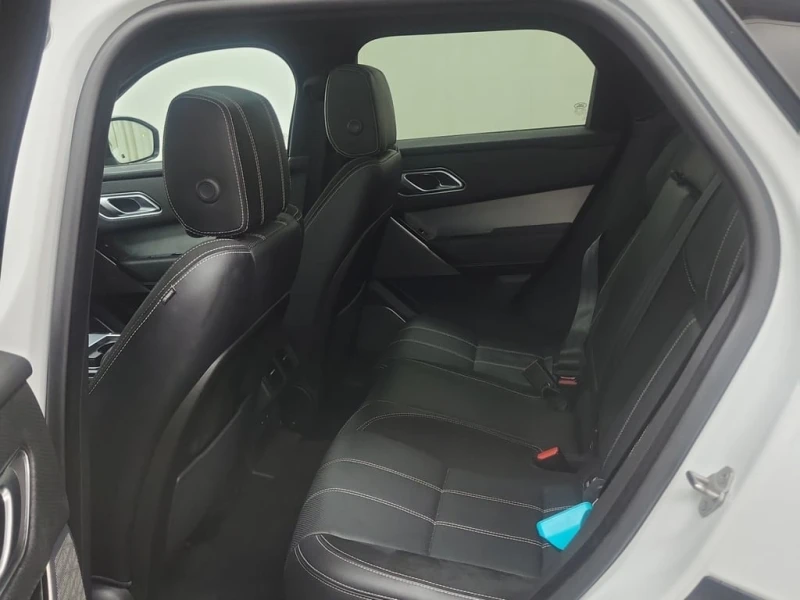 Land Rover Range Rover Velar * R Dynamic SE * CARFAX * ЦЕНА ДО БГ, снимка 3 - Автомобили и джипове - 53061326