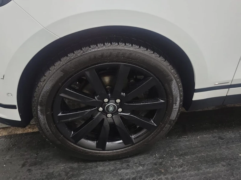 Land Rover Range Rover Velar * R Dynamic SE * CARFAX * ЦЕНА ДО БГ, снимка 11 - Автомобили и джипове - 53061326