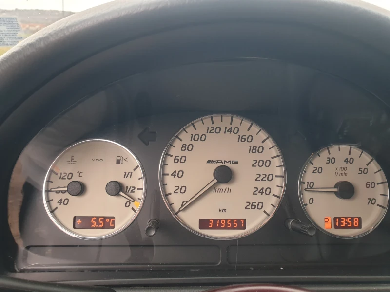 Mercedes-Benz ML 55 AMG, снимка 13 - Автомобили и джипове - 53246284