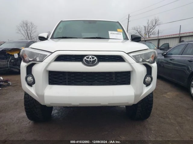 Toyota 4runner SR5 , снимка 2 - Автомобили и джипове - 48616316