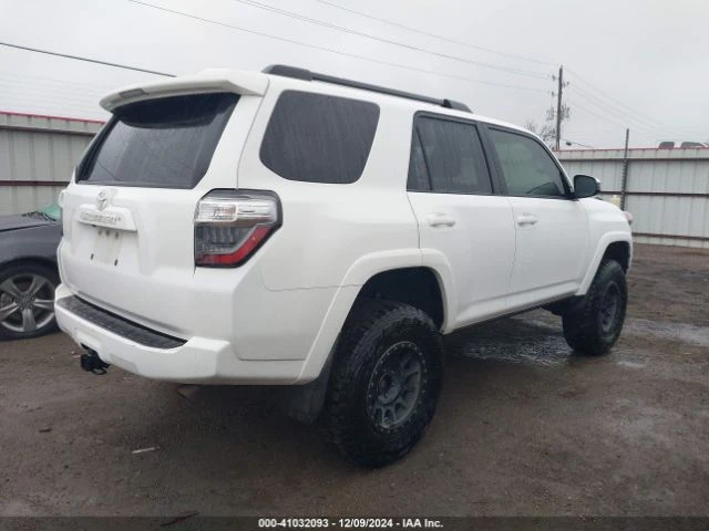 Toyota 4runner SR5 , снимка 8 - Автомобили и джипове - 48616316