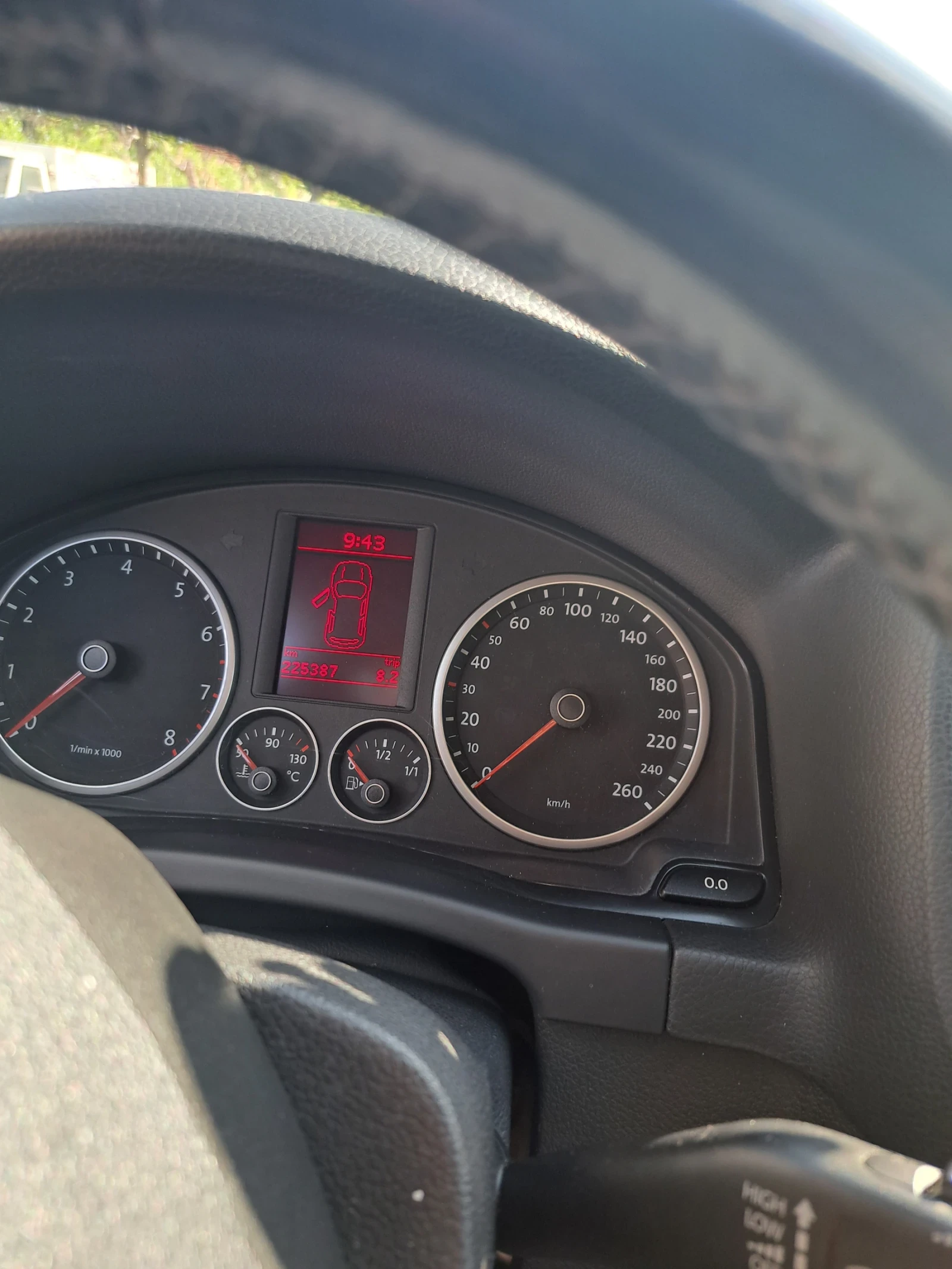 VW Tiguan  - изображение 7