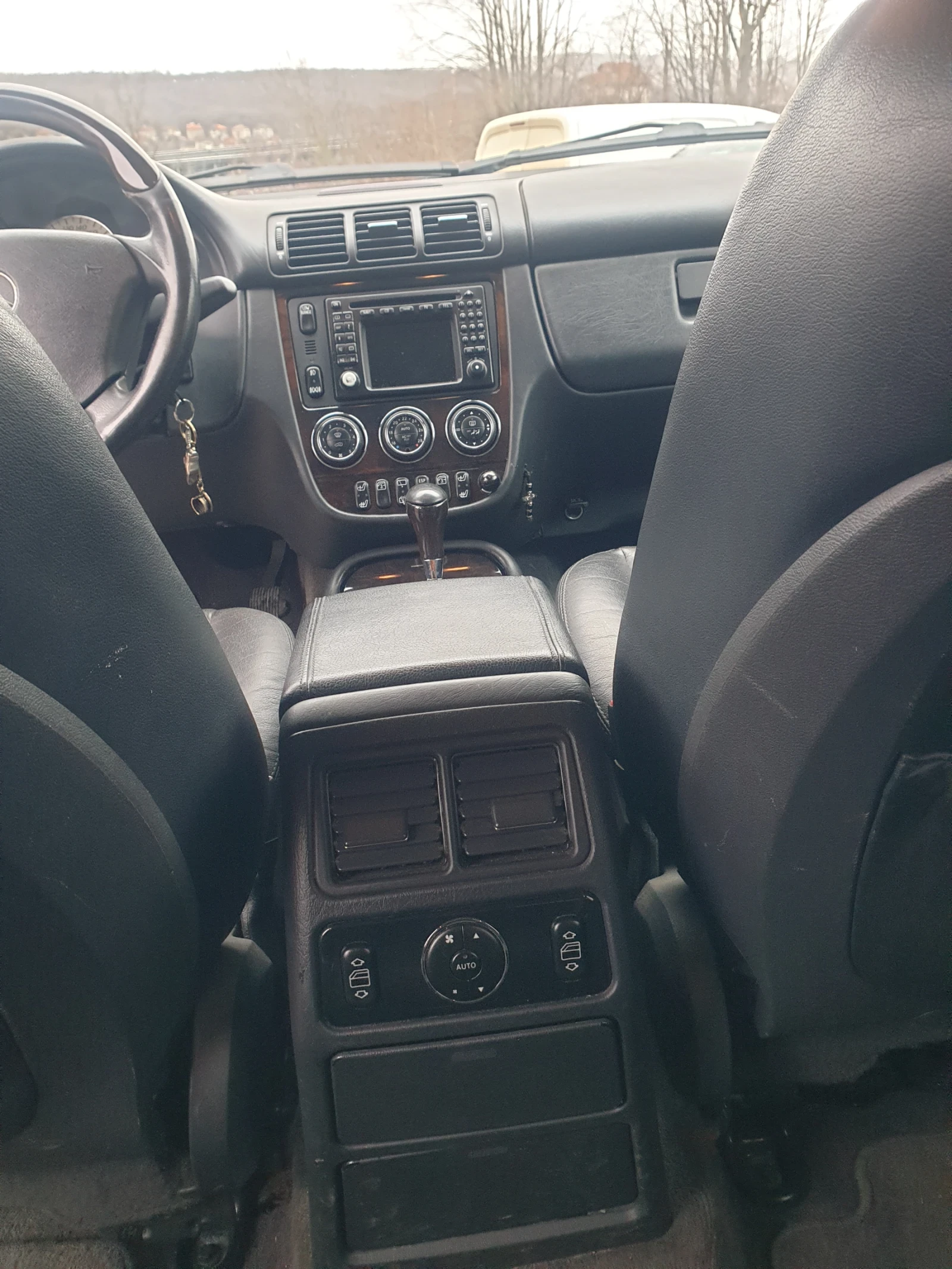 Mercedes-Benz ML 55 AMG  - изображение 9