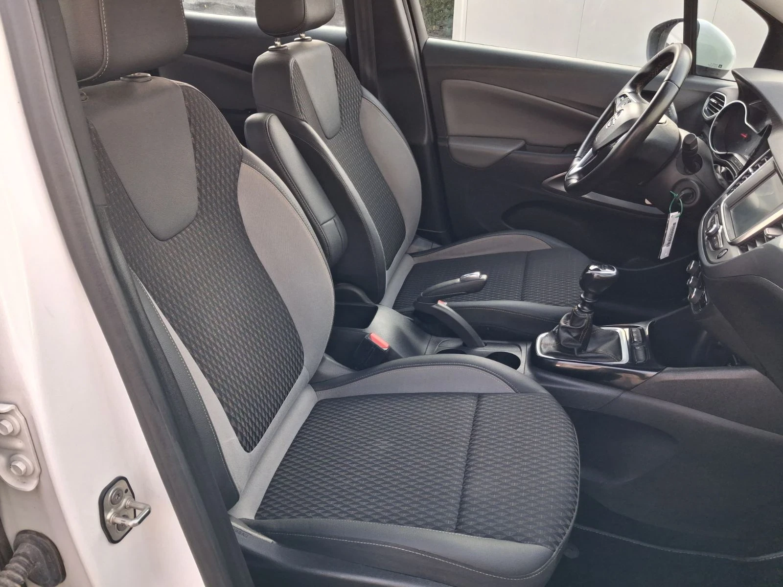 Opel Crossland X, снимка 7 - Автомобили и джипове - 53763988