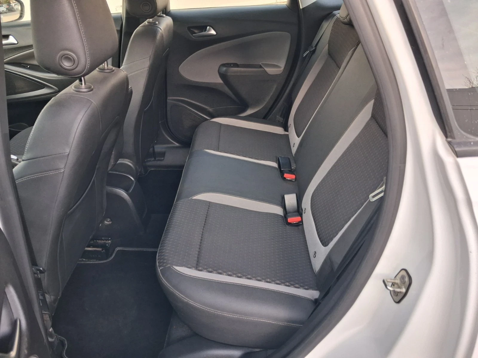 Opel Crossland X, снимка 11 - Автомобили и джипове - 53763988