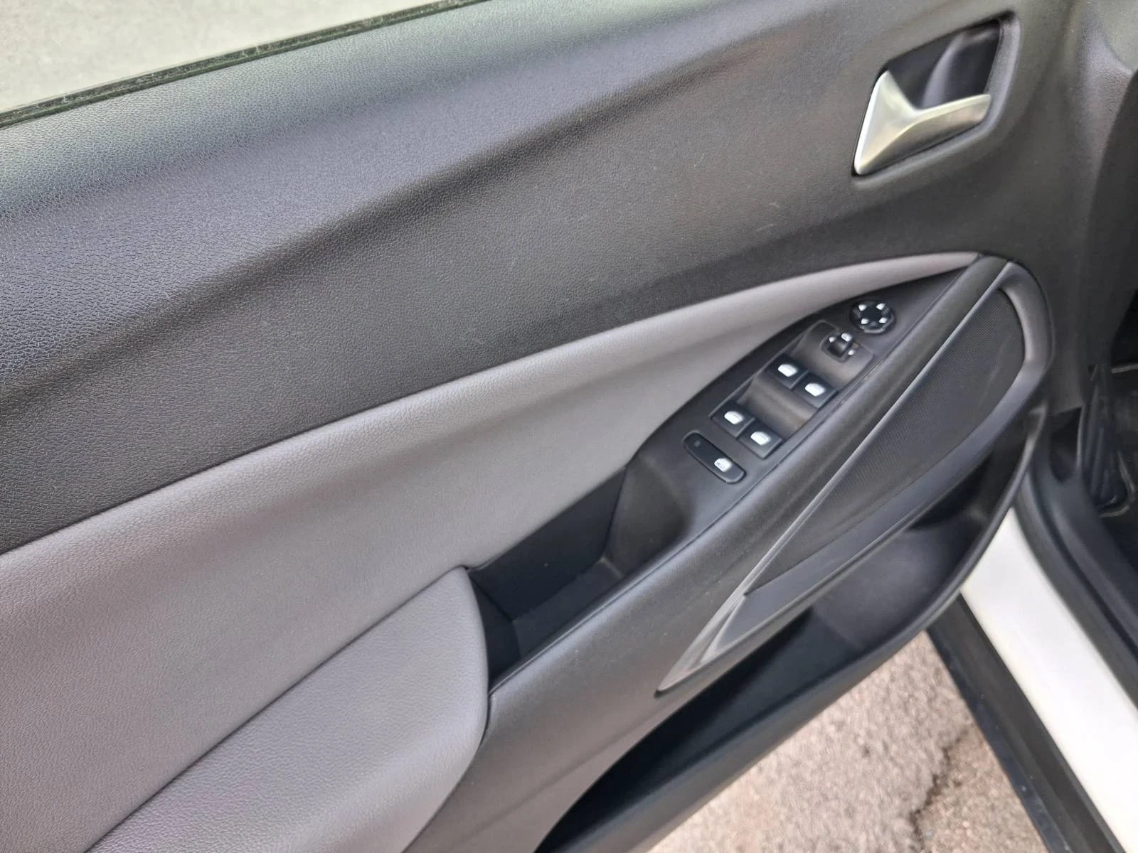 Opel Crossland X, снимка 9 - Автомобили и джипове - 53763988