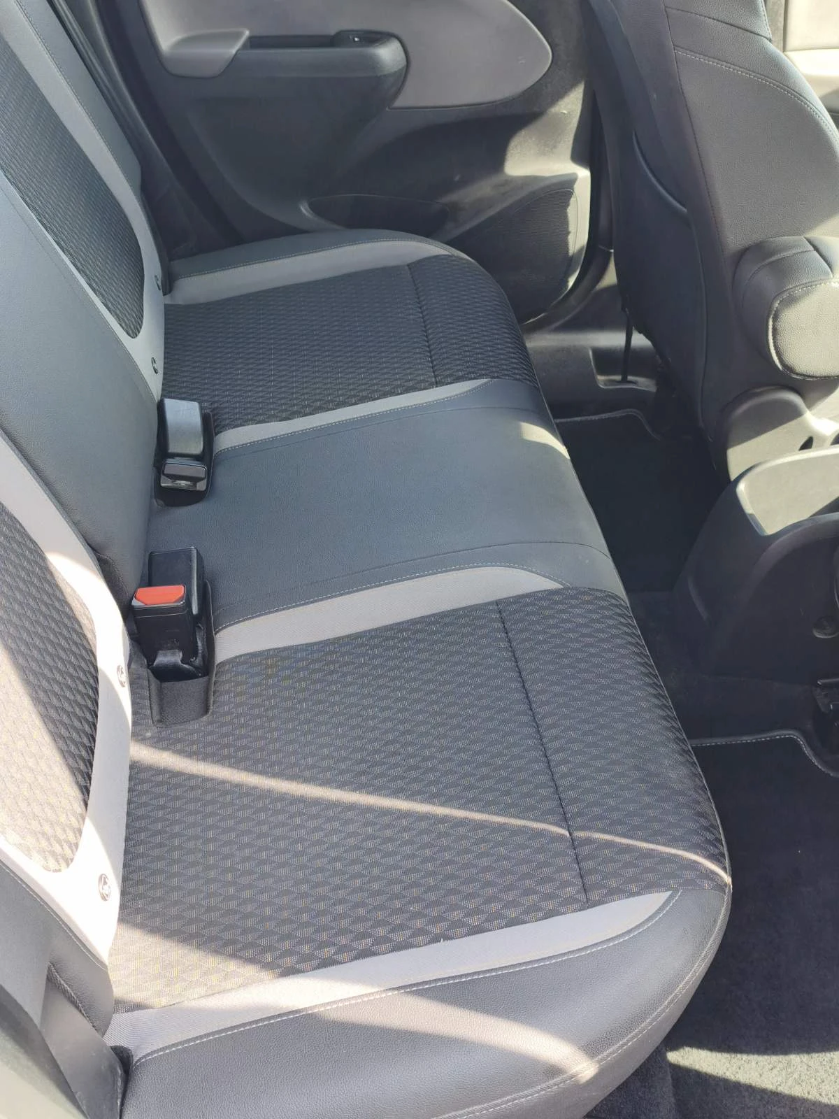 Opel Crossland X, снимка 8 - Автомобили и джипове - 53763988