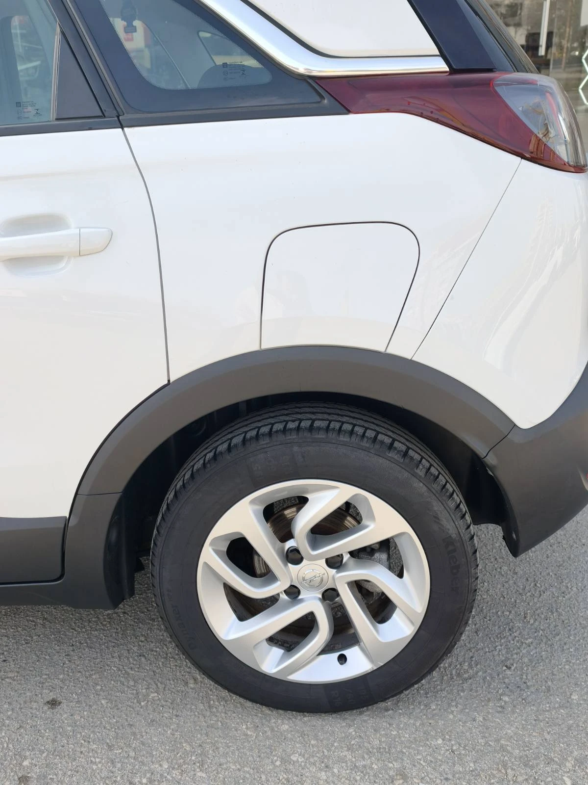 Opel Crossland X, снимка 3 - Автомобили и джипове - 53763988