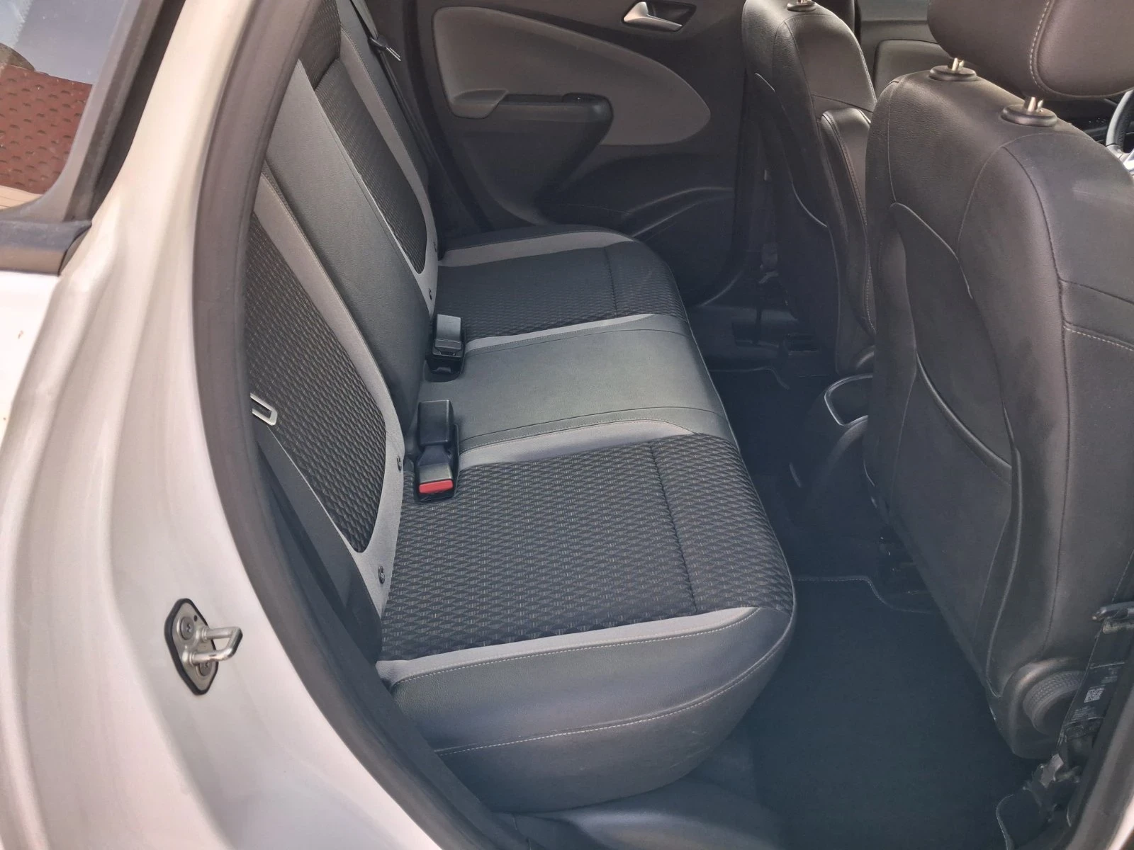 Opel Crossland X, снимка 6 - Автомобили и джипове - 53763988