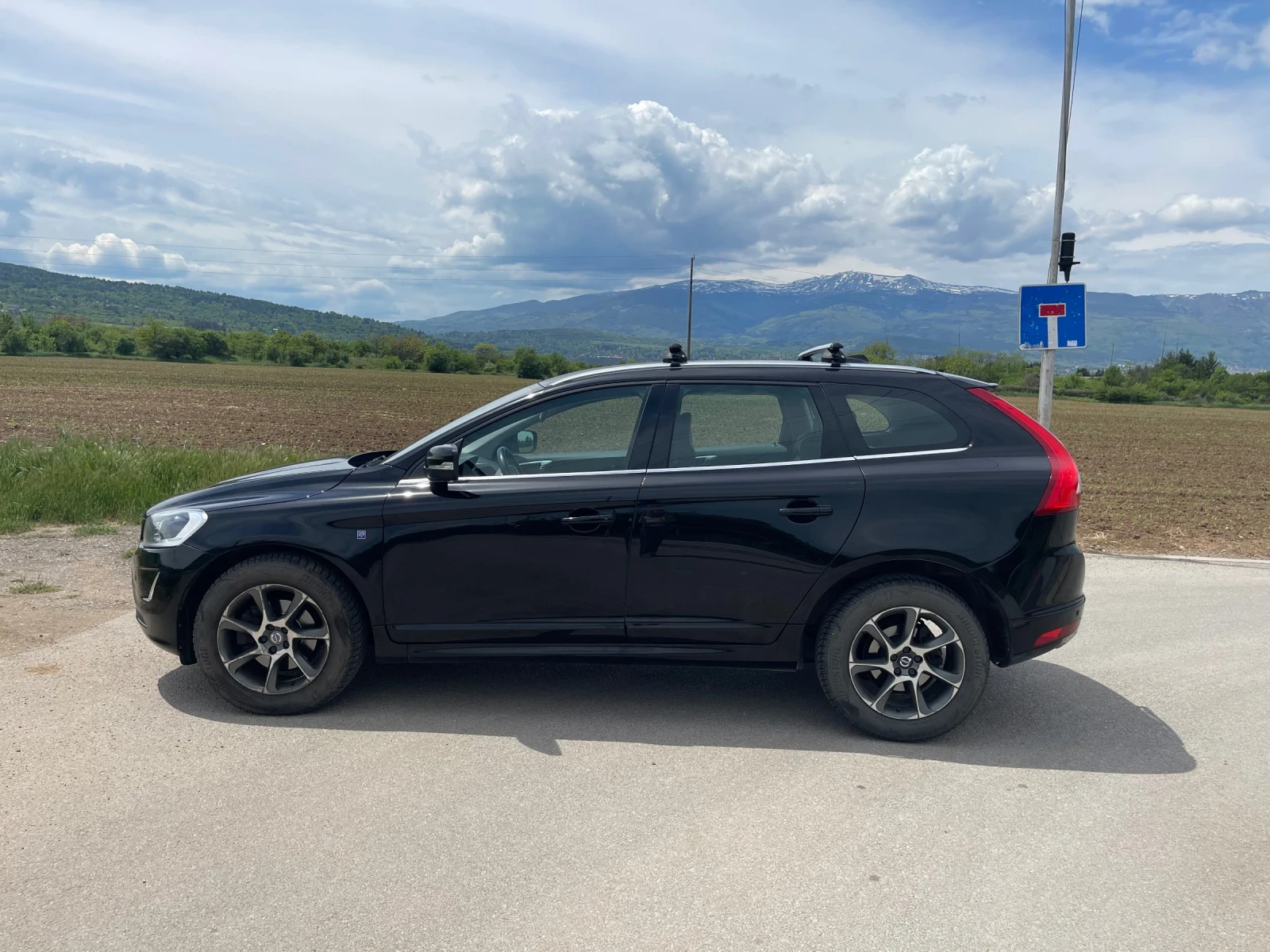 Volvo XC60 Ocean race, снимка 3 - Автомобили и джипове - 54607354