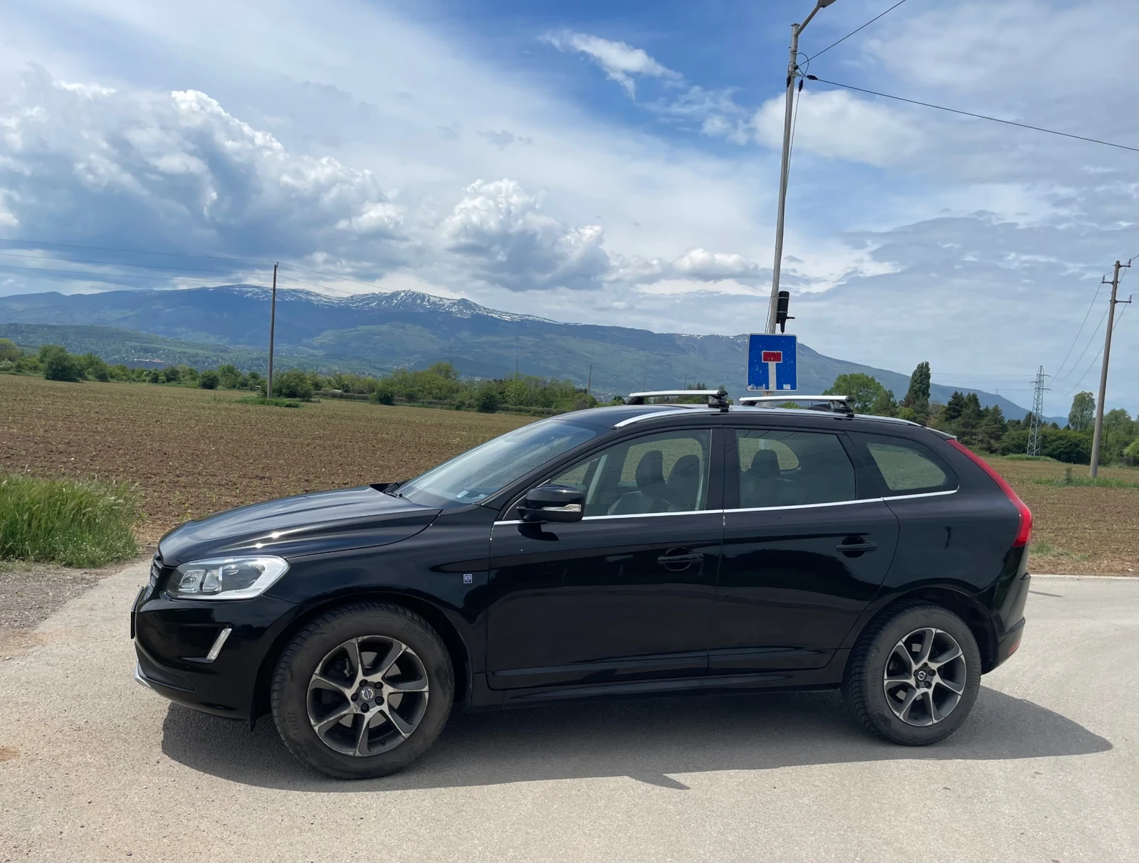 Volvo XC60 Ocean race, снимка 2 - Автомобили и джипове - 54607354