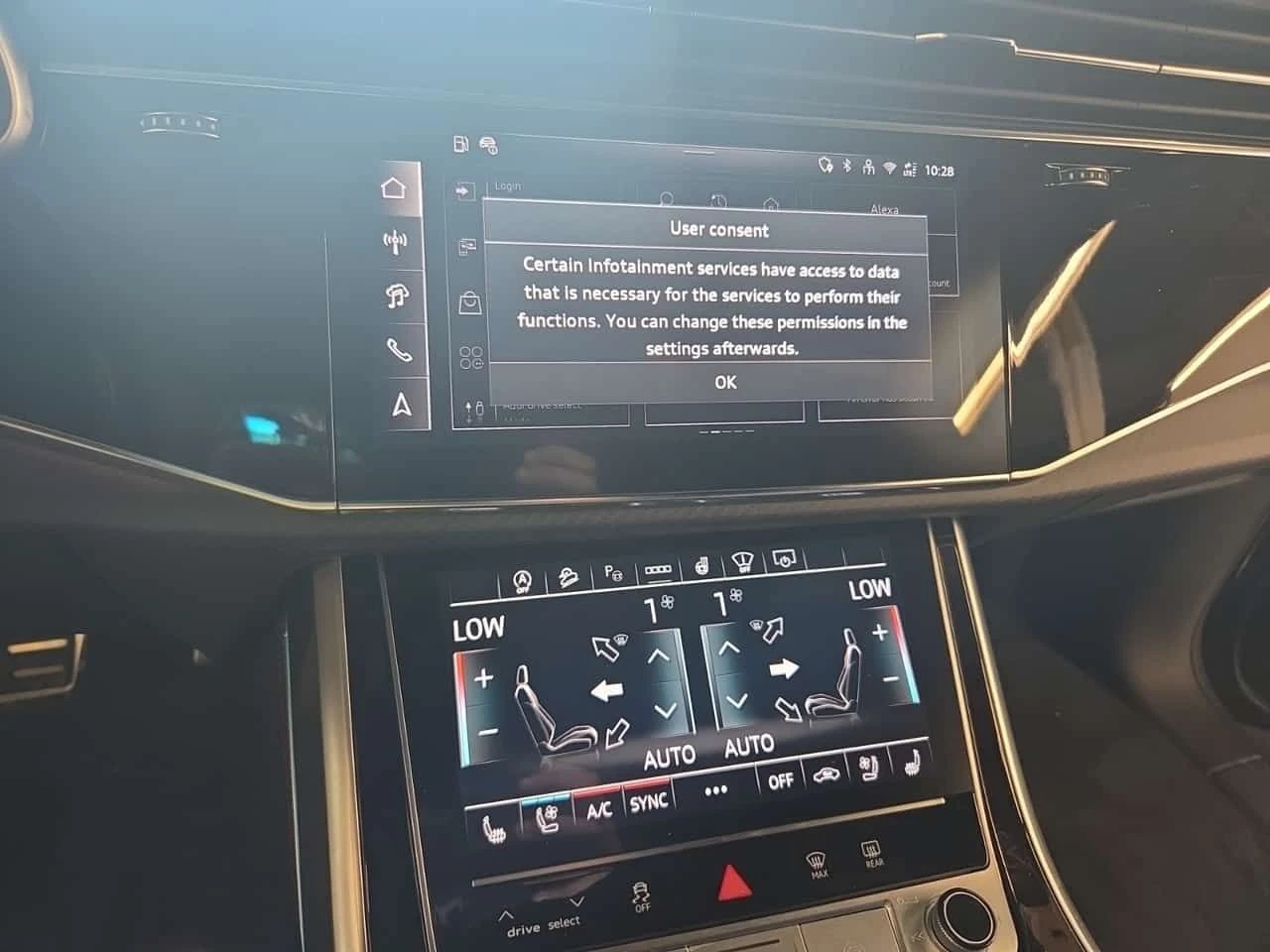 Audi SQ7 * 4.0 TFSI quattro * CARFAX * БЕЗ ПЪРВОНАЧАЛНА ВНО, снимка 9 - Автомобили и джипове - 55304446