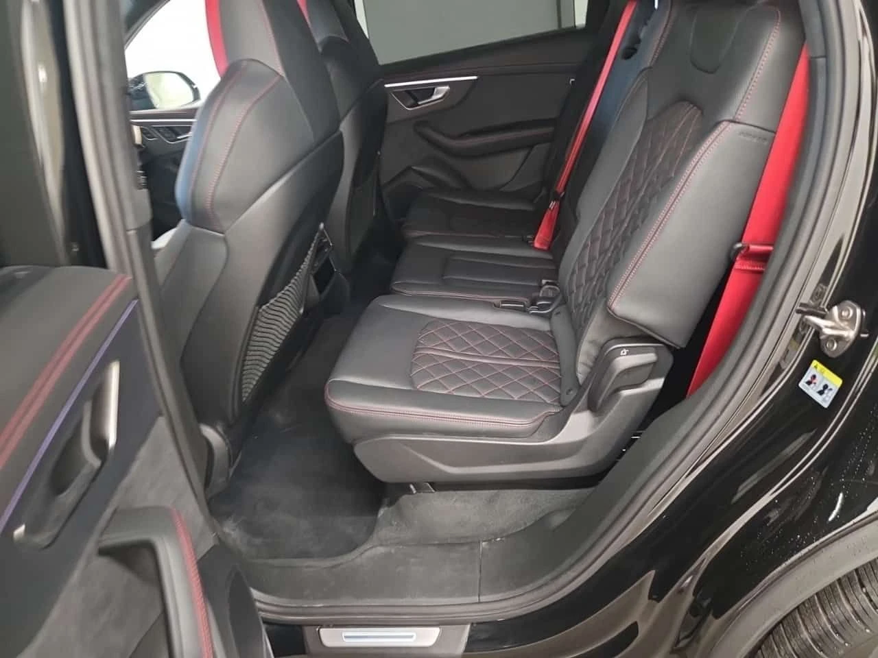 Audi SQ7 * 4.0 TFSI quattro * CARFAX * БЕЗ ПЪРВОНАЧАЛНА ВНО, снимка 11 - Автомобили и джипове - 55304446