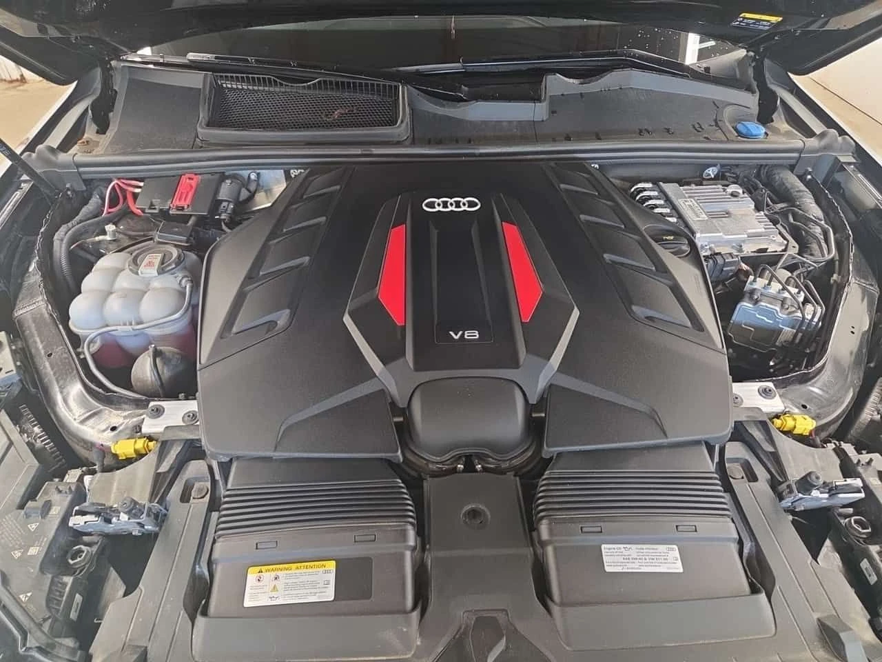 Audi SQ7 * 4.0 TFSI quattro * CARFAX * БЕЗ ПЪРВОНАЧАЛНА ВНО, снимка 10 - Автомобили и джипове - 55304446