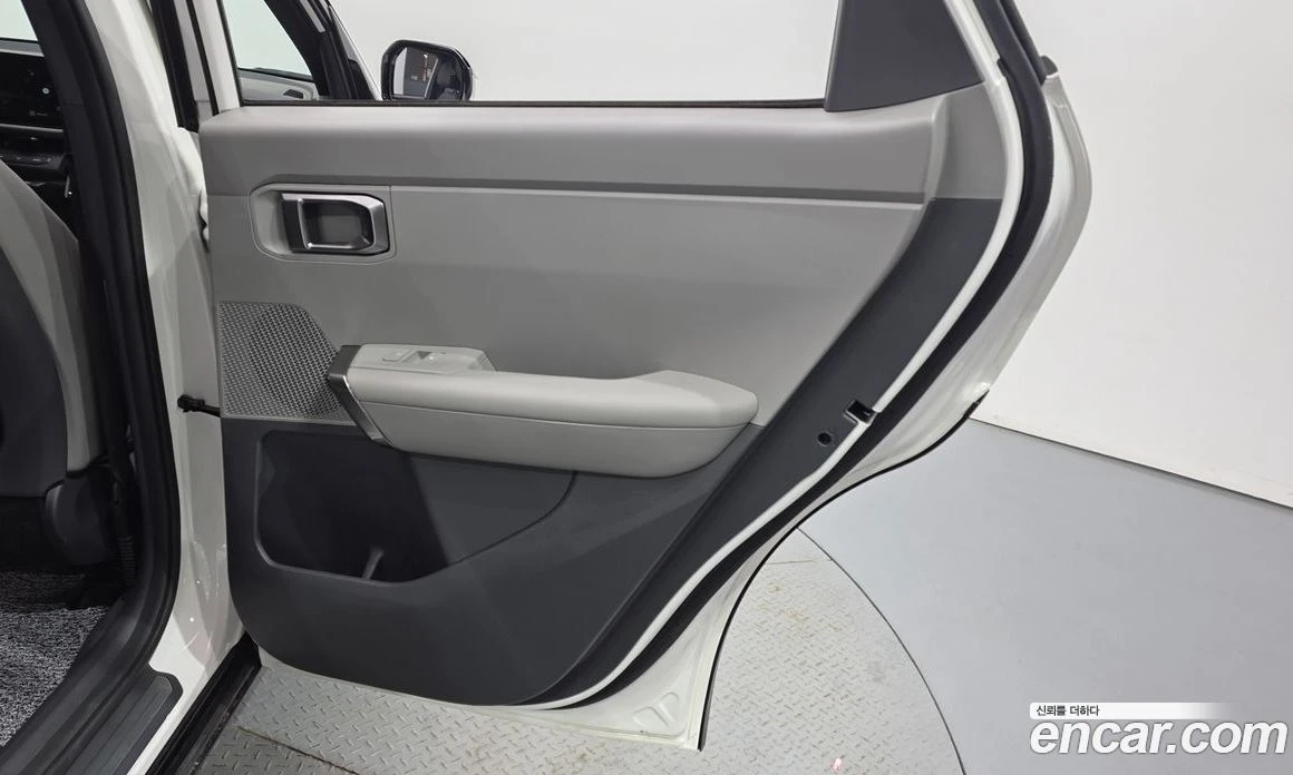 Kia Seltos Gasoline 1.6T 4WD Signature X Line, снимка 15 - Автомобили и джипове - 56134586