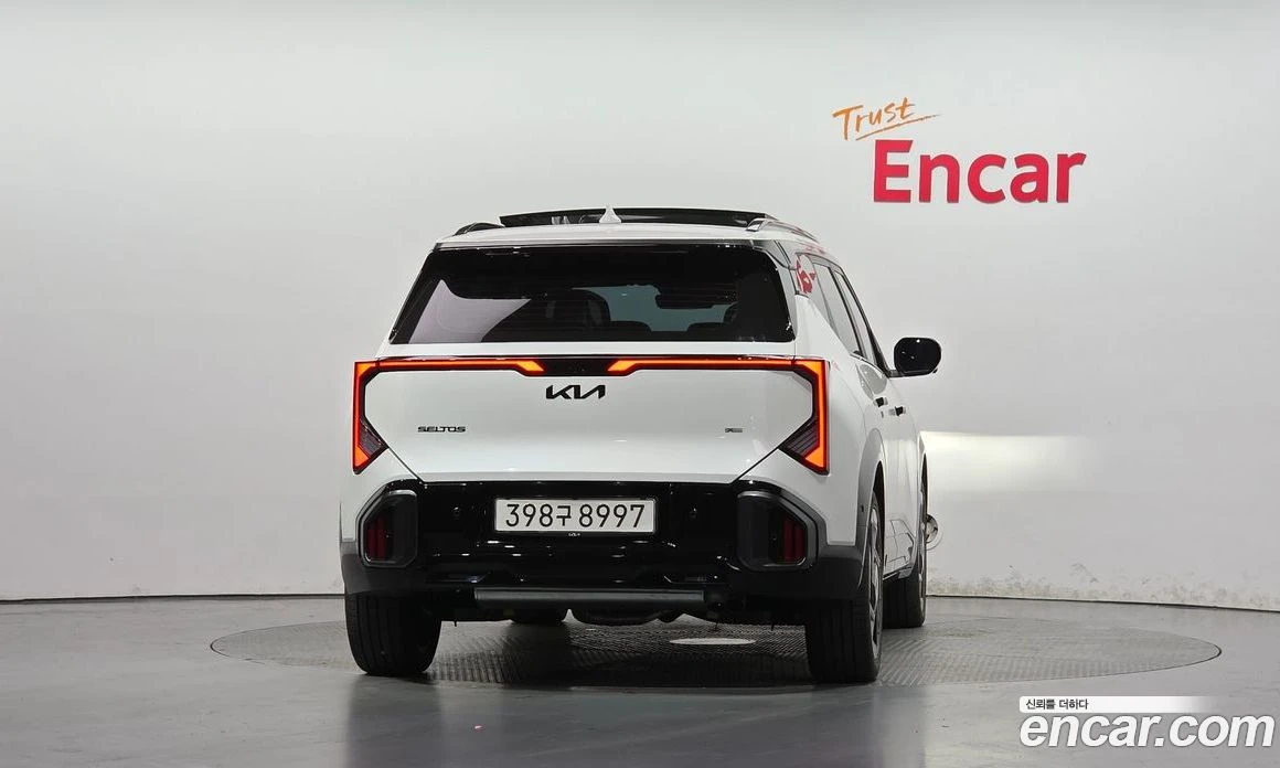 Kia Seltos Gasoline 1.6T 4WD Signature X Line, снимка 4 - Автомобили и джипове - 56134586