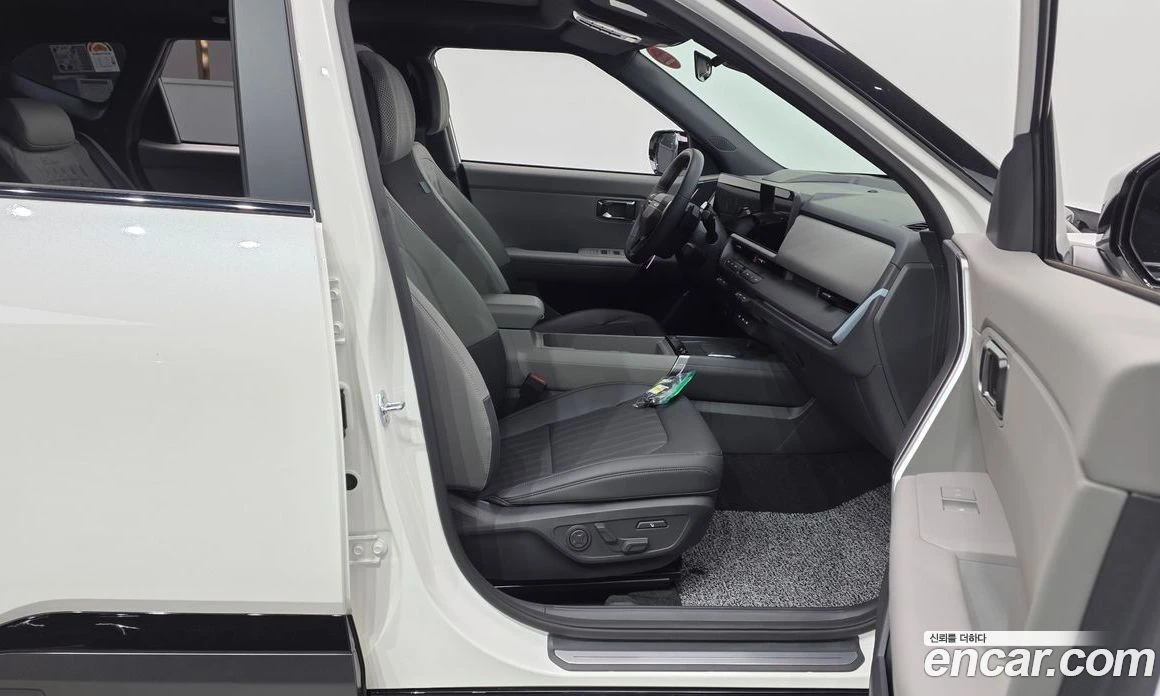 Kia Seltos Gasoline 1.6T 4WD Signature X Line, снимка 16 - Автомобили и джипове - 56134586