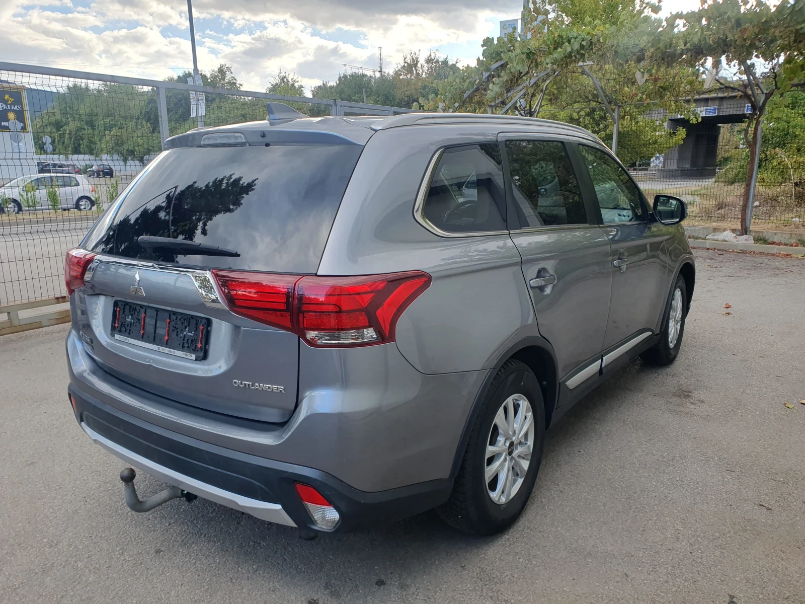 Mitsubishi Outlander 2.0 150hp, снимка 7 - Автомобили и джипове - 56367630