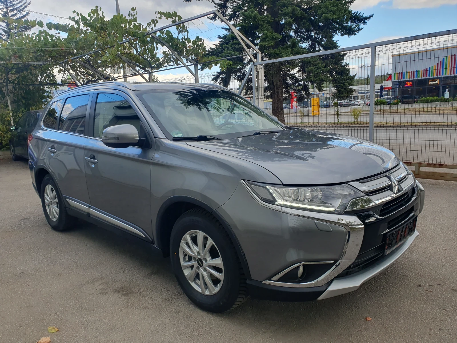 Mitsubishi Outlander 2.0 150hp, снимка 3 - Автомобили и джипове - 56367630