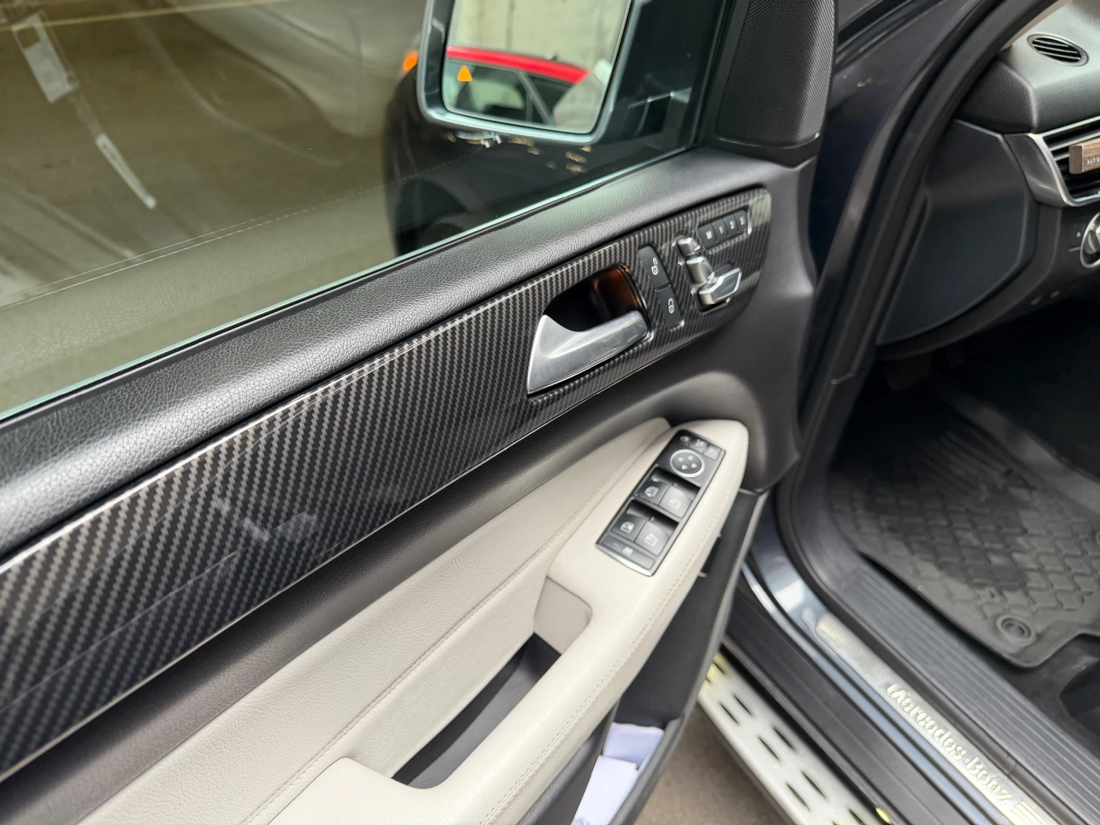 Mercedes-Benz GLE 350 CarPlay, Android Auto, Memory, AMG MENU, снимка 9 - Автомобили и джипове - 56749050