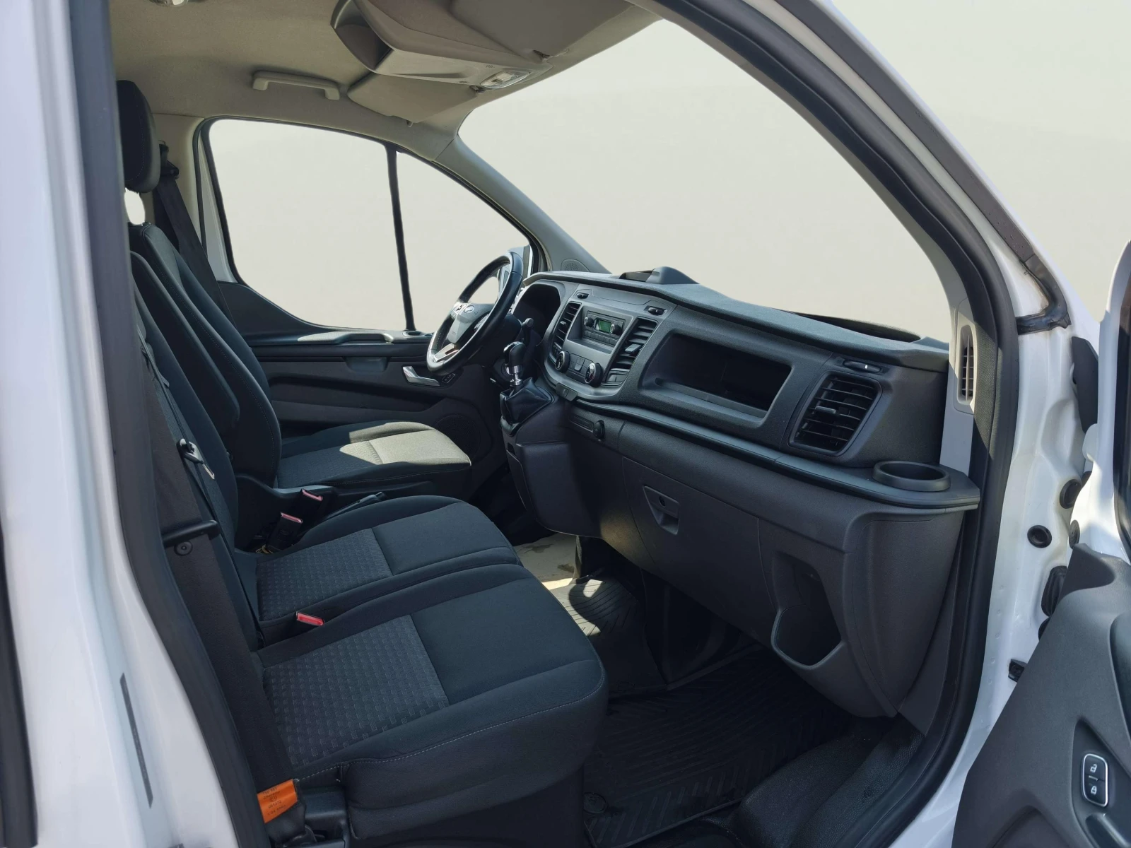 Ford Transit Custom 2.0L - изображение 8