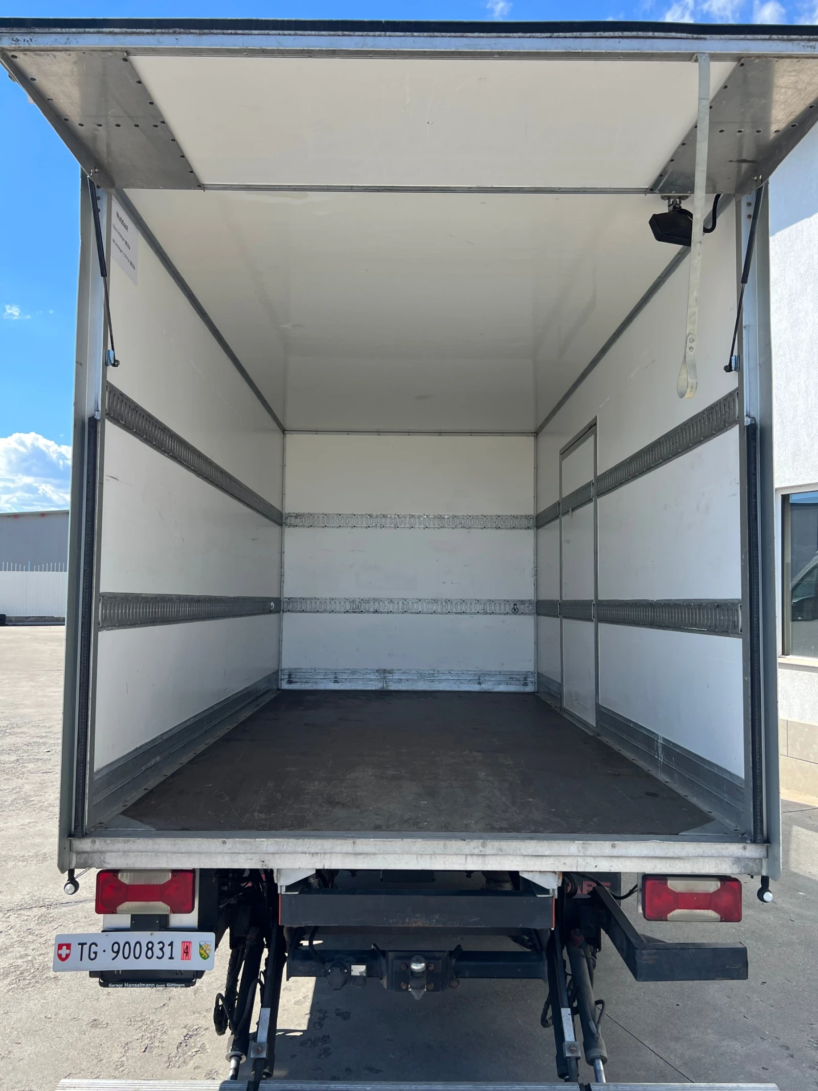 Iveco Daily 35c18 / 3.0L-180к.с / Падащ борд / Б-кат., снимка 13 - Бусове и автобуси - 54125216