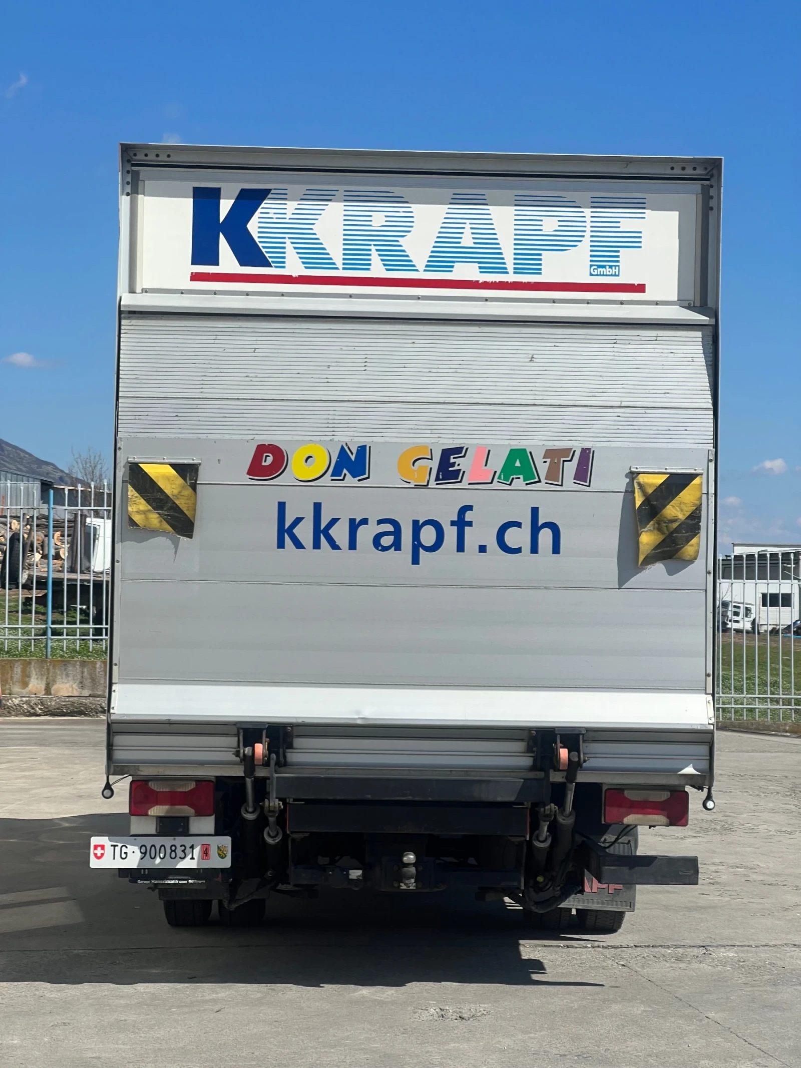 Iveco Daily 35c18 / 3.0L-180к.с / Падащ борд / Б-кат., снимка 8 - Бусове и автобуси - 54125216