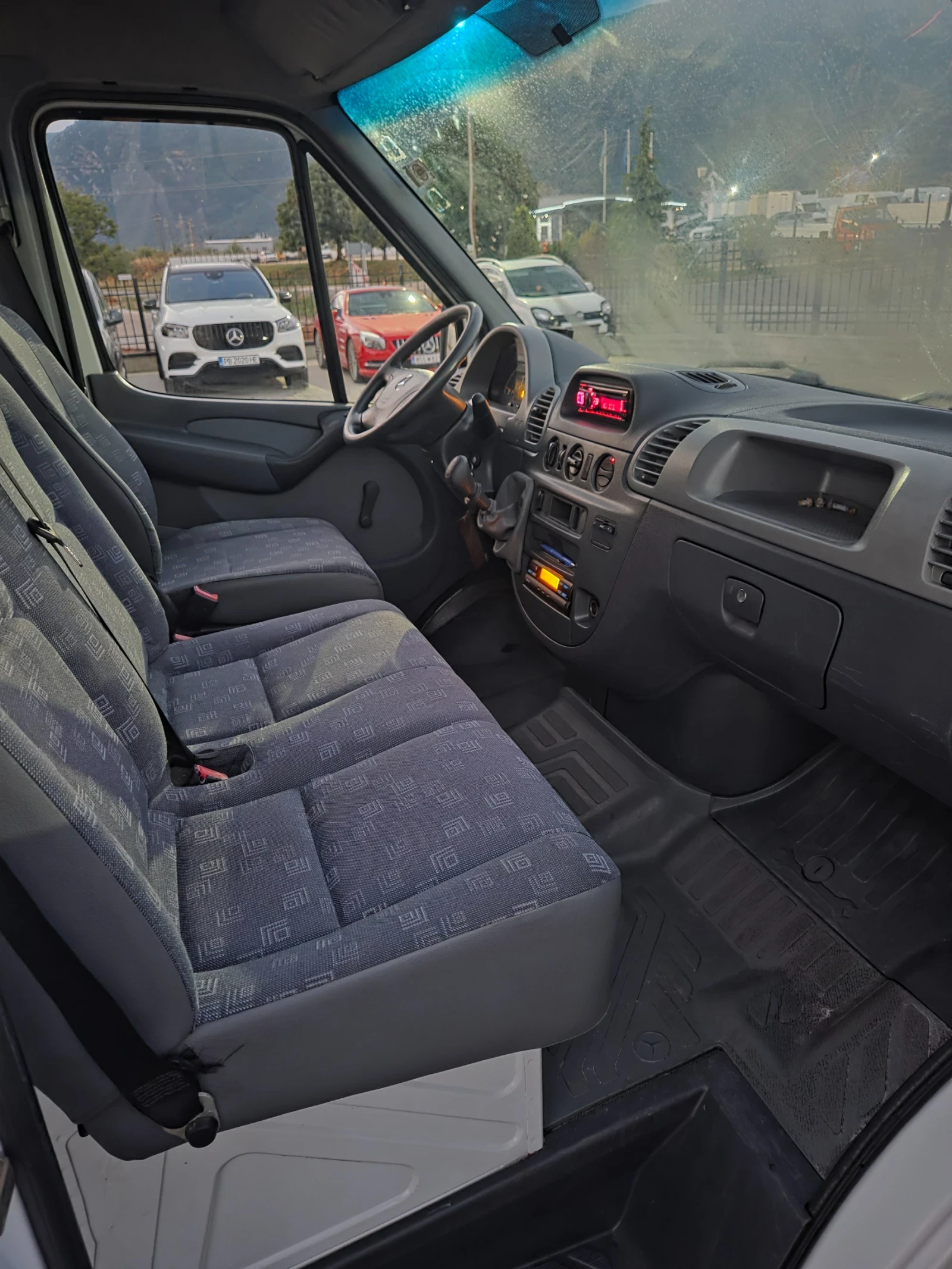 Mercedes-Benz Sprinter 313 313CDI климатик, люк топ , снимка 10 - Бусове и автобуси - 55255500