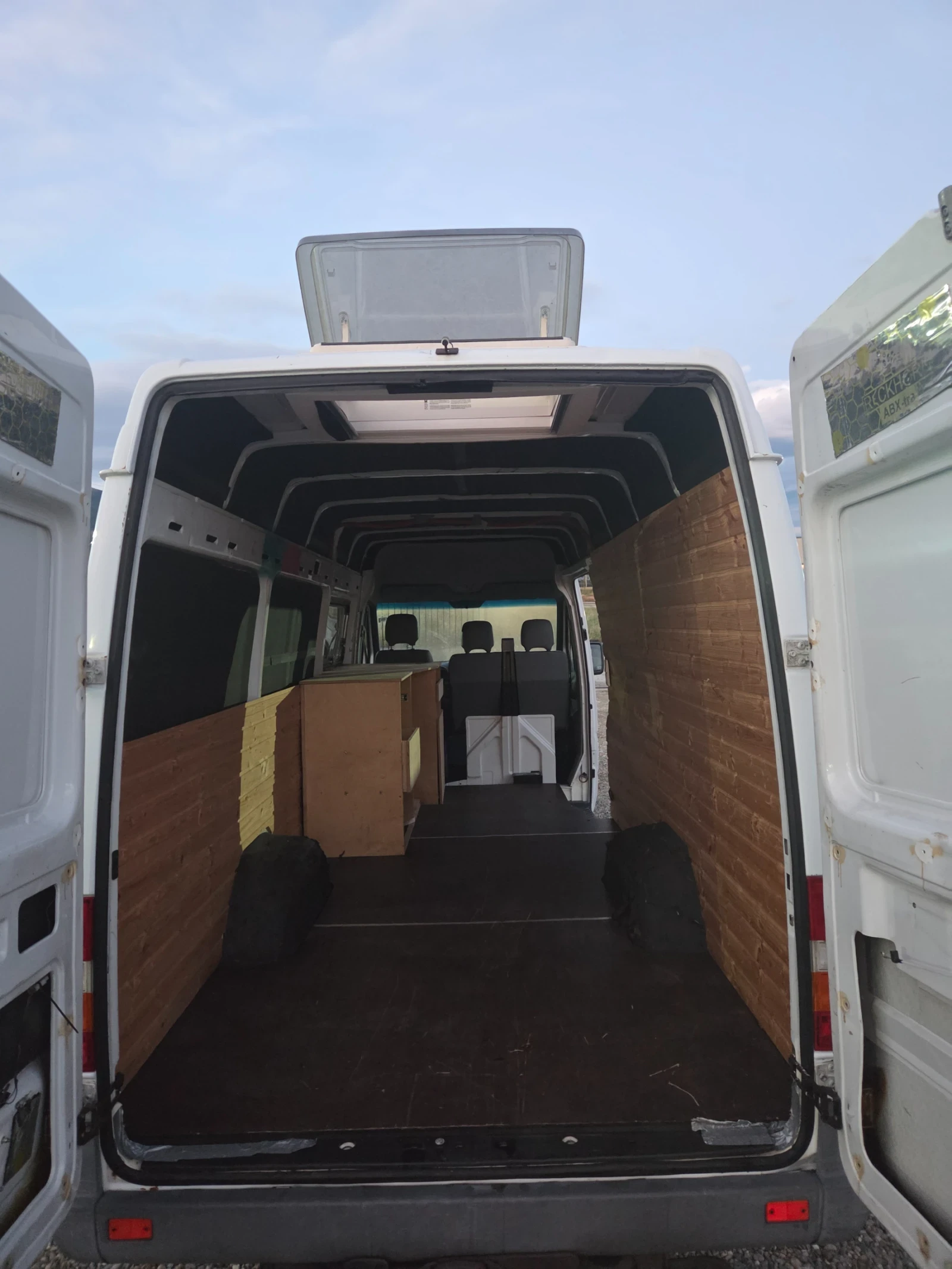 Mercedes-Benz Sprinter 313 313CDI климатик, люк топ , снимка 14 - Бусове и автобуси - 55255500