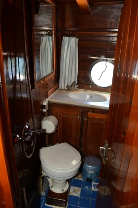 Моторна яхта Собствено производство Гюлет, снимка 14