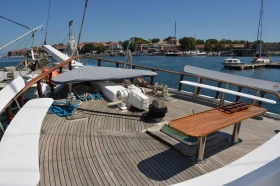 Моторна яхта Собствено производство Гюлет, снимка 9