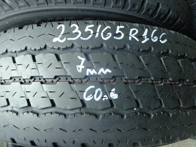 Гуми Летни 235/65R16, снимка 3 - Гуми и джанти - 10793049