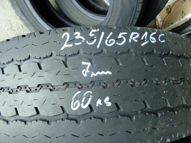 Гуми Летни 235/65R16, снимка 6 - Гуми и джанти - 10793049