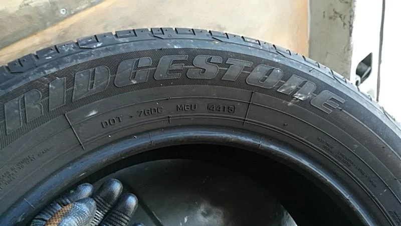 Гуми Летни 235/60R18, снимка 5 - Гуми и джанти - 25611131