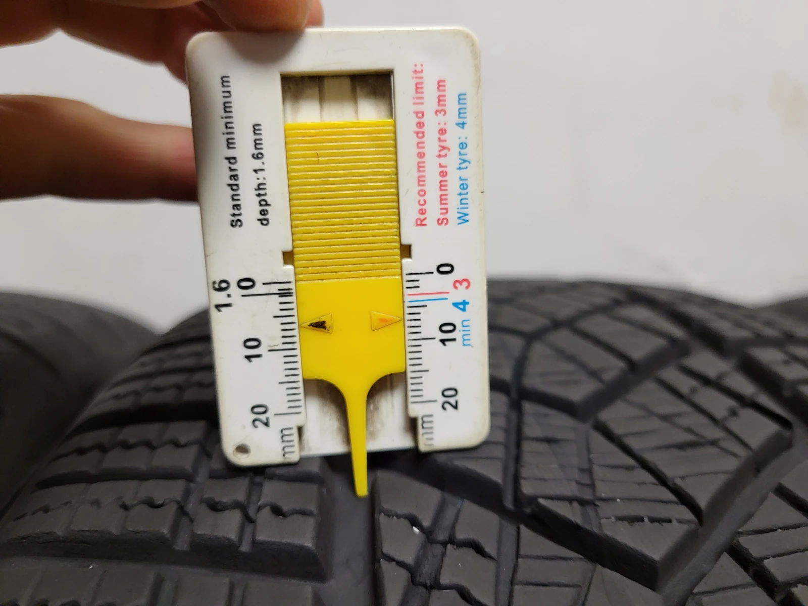 ���� 235/60R20 | Mobile.bg � ����������� 6