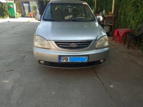  Kia Carens