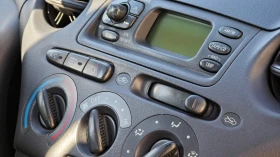 Toyota Corolla 1.0 VVTI - 1199 € / 2345.04 лв. - 21076679 11