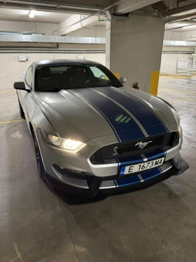 ������ Ford Mustang