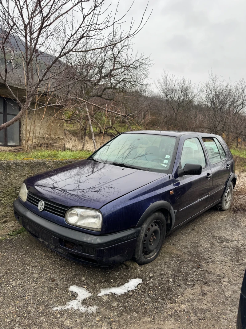 VW Golf 1.9 TDI, снимка 4 - Автомобили и джипове - 45145996