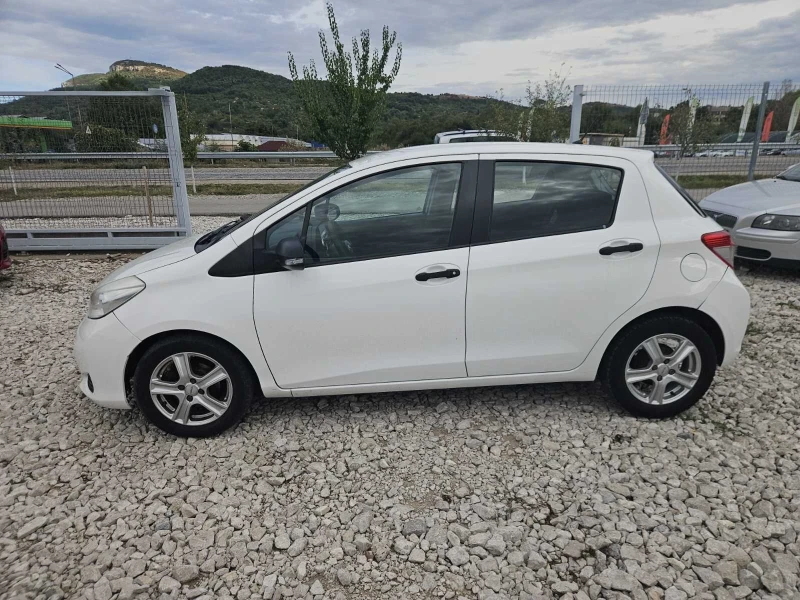 Toyota Yaris, снимка 3 - Автомобили и джипове - 47270092