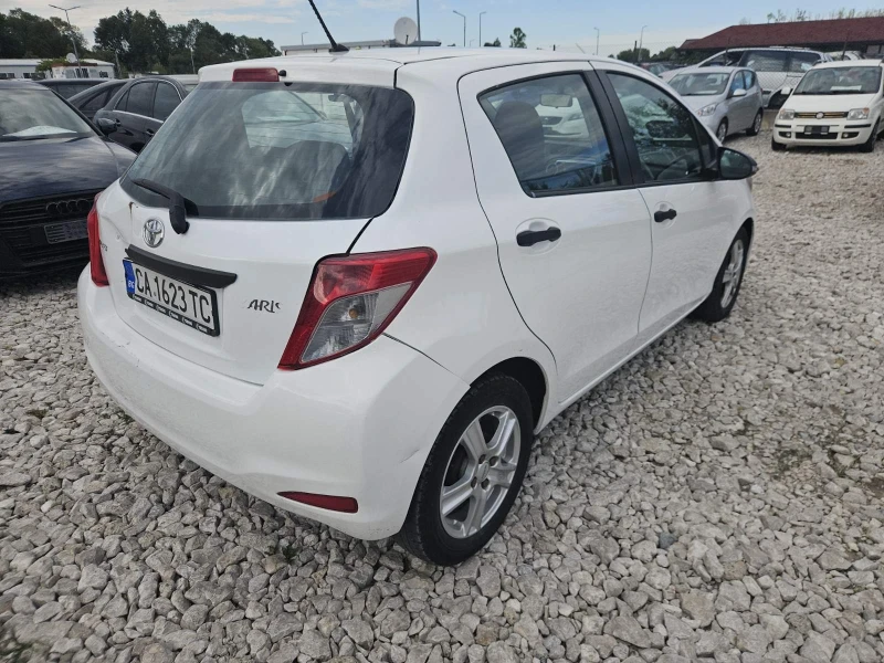 Toyota Yaris, снимка 6 - Автомобили и джипове - 47270092