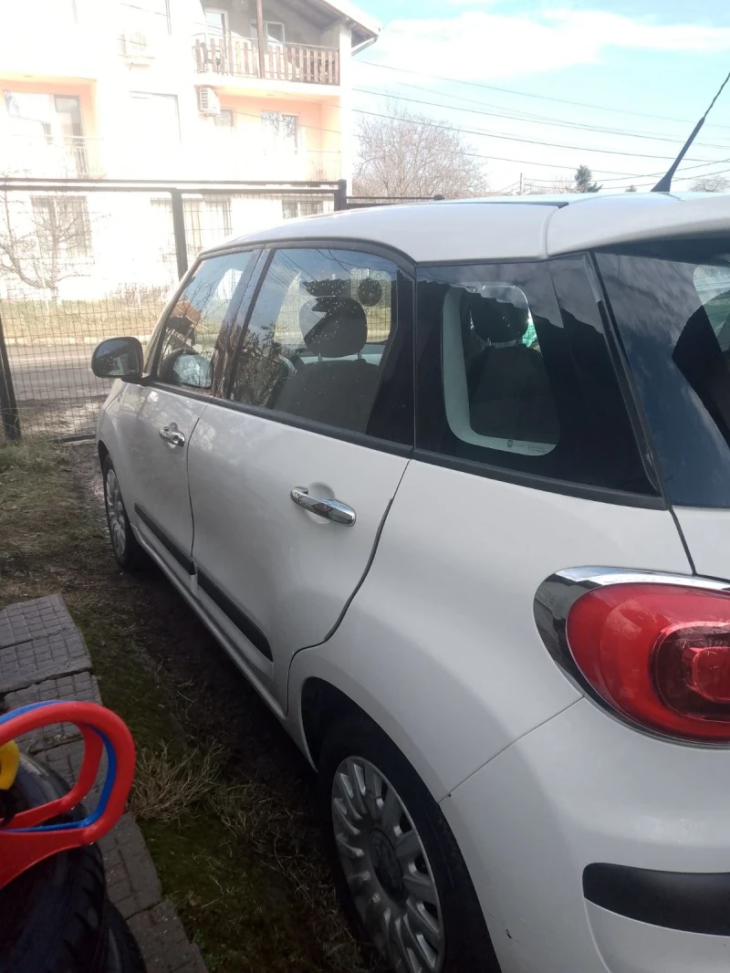 Fiat 500L, снимка 2 - Автомобили и джипове - 48656424