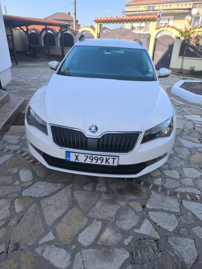 Skoda Superb, снимка 1 - Автомобили и джипове - 49222536