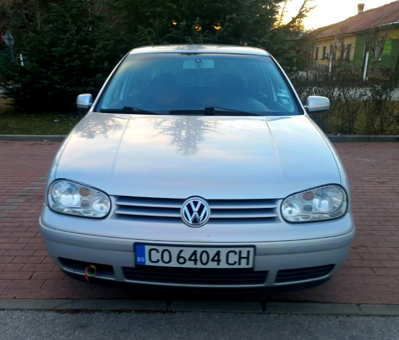 VW Golf 1.6, снимка 3 - Автомобили и джипове - 49424413