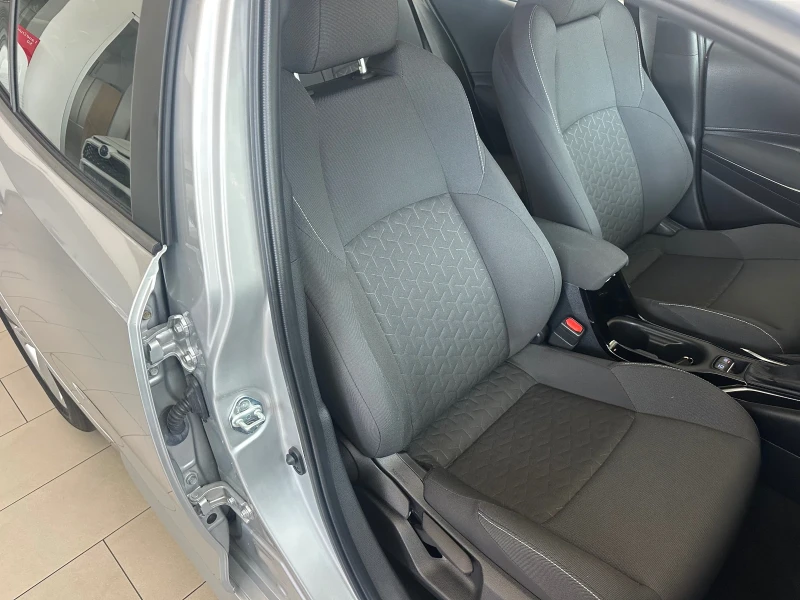 Toyota Corolla, снимка 8 - Автомобили и джипове - 50492184